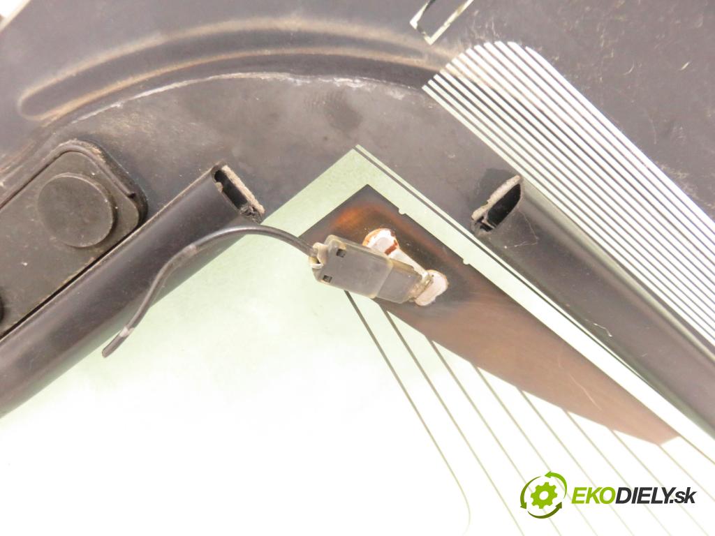 HONDA CR-V I (RD) SUV 1998 94,00 2.0 16V 4WD (RD1, RD3) - B20B3 1972,00 okno ZADNÍ: kapota