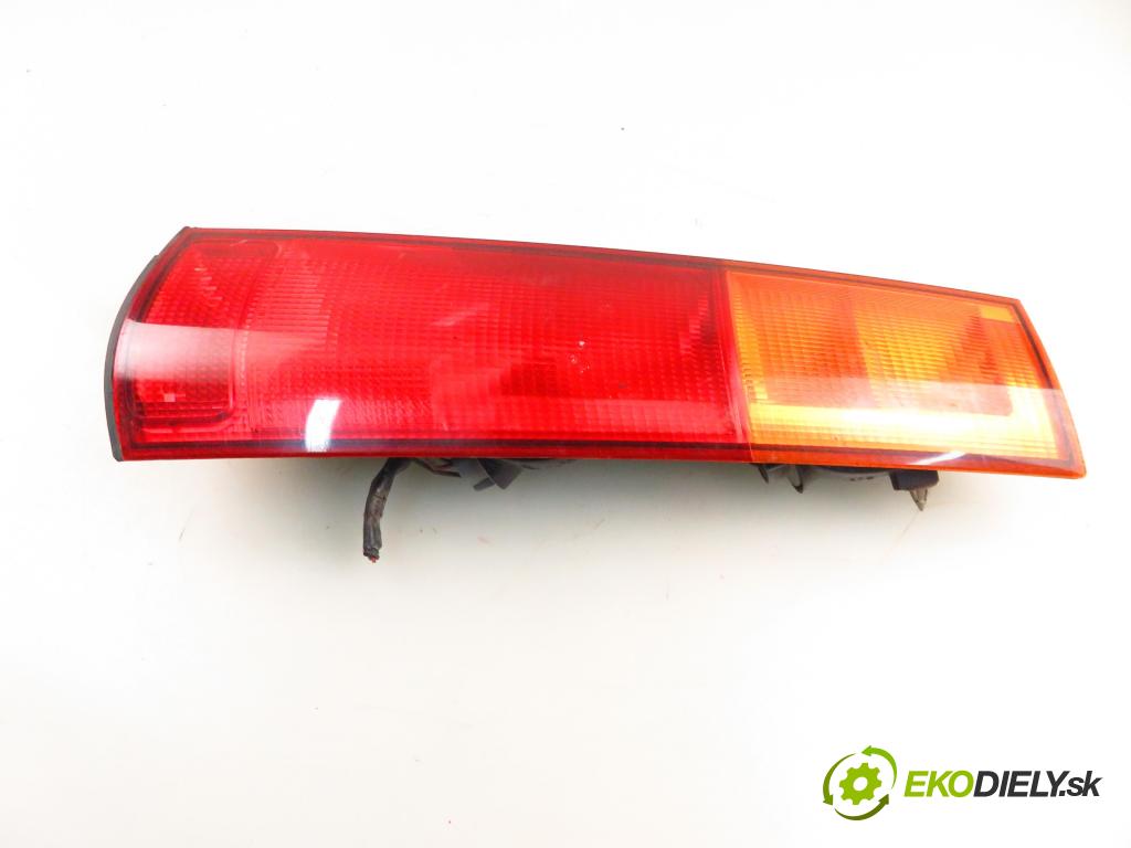 HONDA CR-V I (RD) SUV 1998 94,00 2.0 16V 4WD (RD1, RD3) - B20B3 1972,00 Svetlo pravé zadné