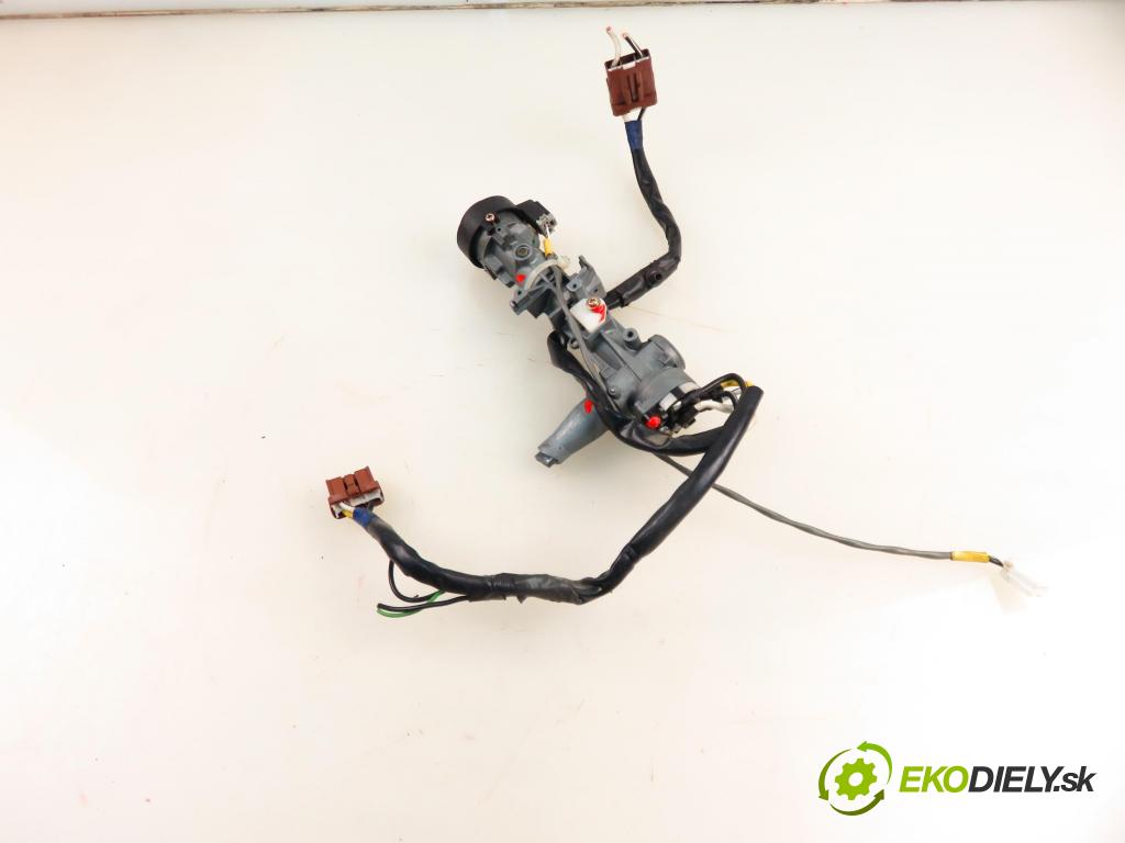 HONDA CR-V I (RD) SUV 1998 94,00 2.0 16V 4WD (RD1, RD3) - B20B3 1972,00 spinačka  (Spínacia skrinka)