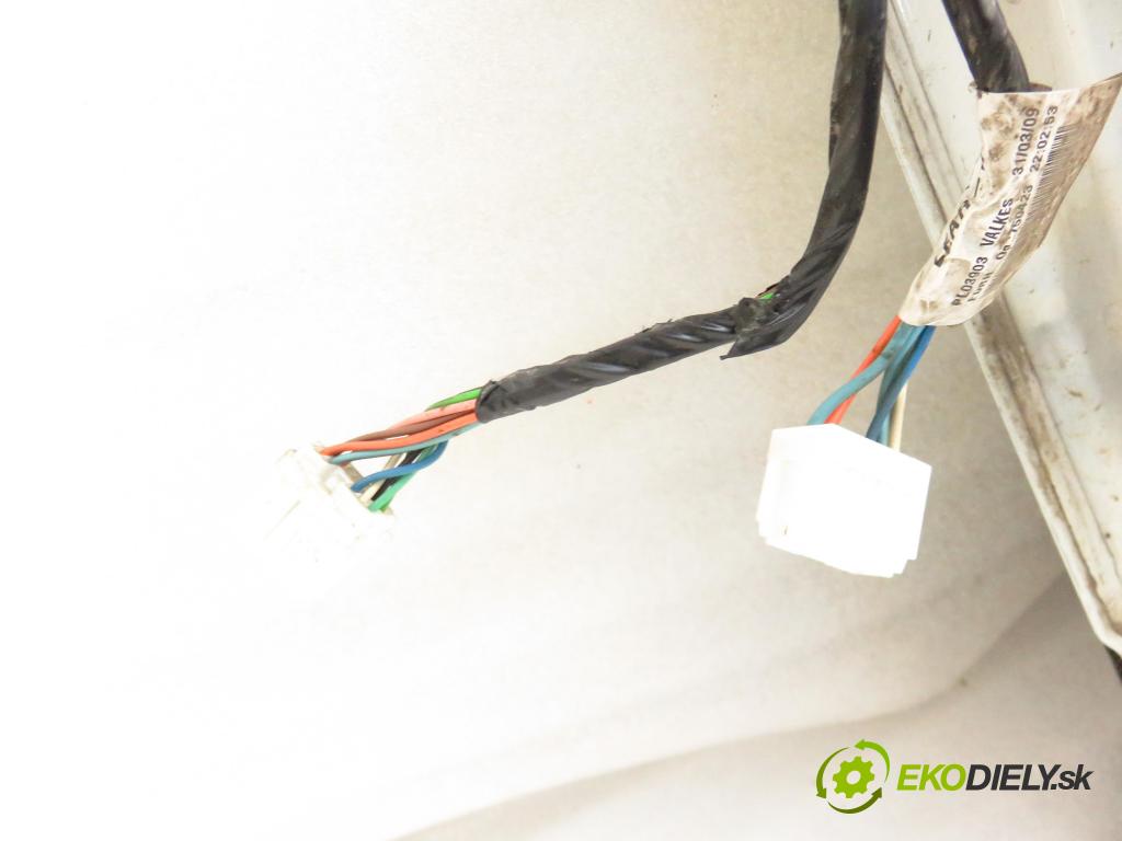 NISSAN QASHQAI / QASHQAI +2 I (J10, JJ10) SUV 2009 110,00 2.0 dCi AWD 150 - M1D M9R 1994,00 dveře PP 