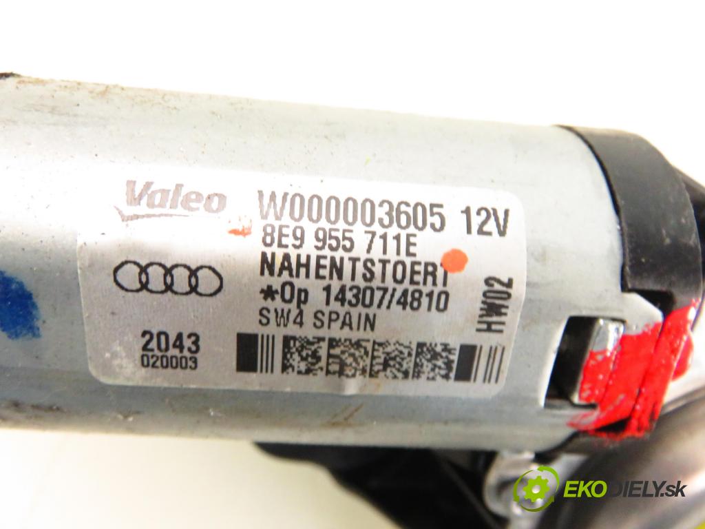 AUDI A4 Avant (8ED, B7) KOMBI 2005 150,00 3.0 TDI quattro - BKN 2967,00 motorek stěrače ZADNÍ: 8E9955711E