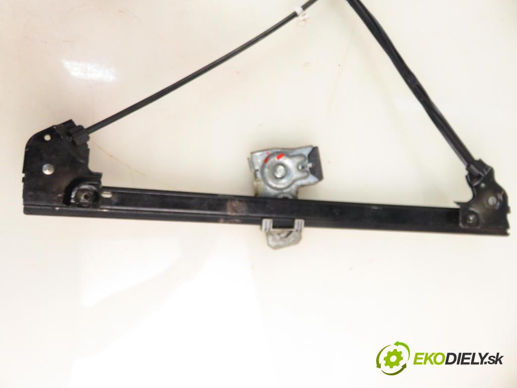 VW POLO Variant (6V5) KOMBI 1999 0,00 1.4 - AEX 1390,00 mechanismus oken PPE