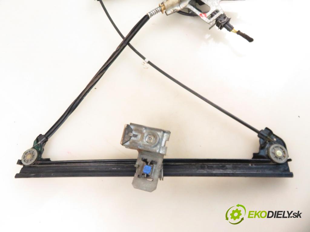 VW POLO Variant (6V5) KOMBI 1999 0,00 1.4 - AEX 1390,00 mechanismus oken PPE