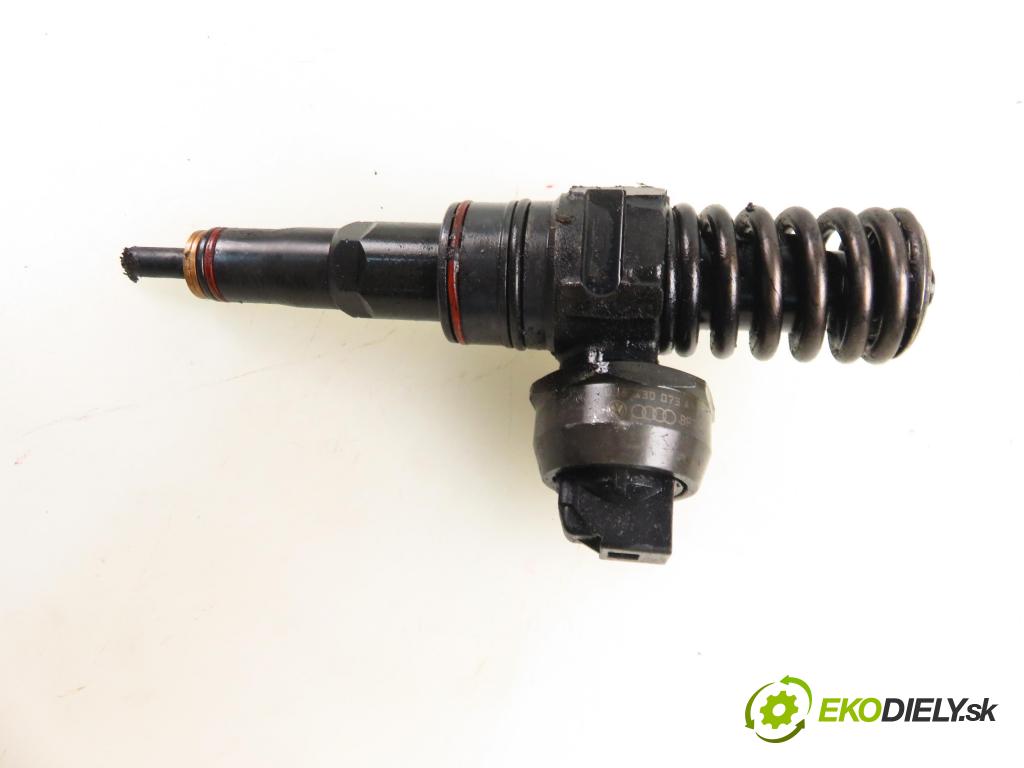 AUDI A4 Avant (8E5, B6) KOMBI 2002 96,00 1.9 TDI - AWX 1896,00 Vstrekovač 038130073AN ; 0414720209 (Vstrekovač paliva)