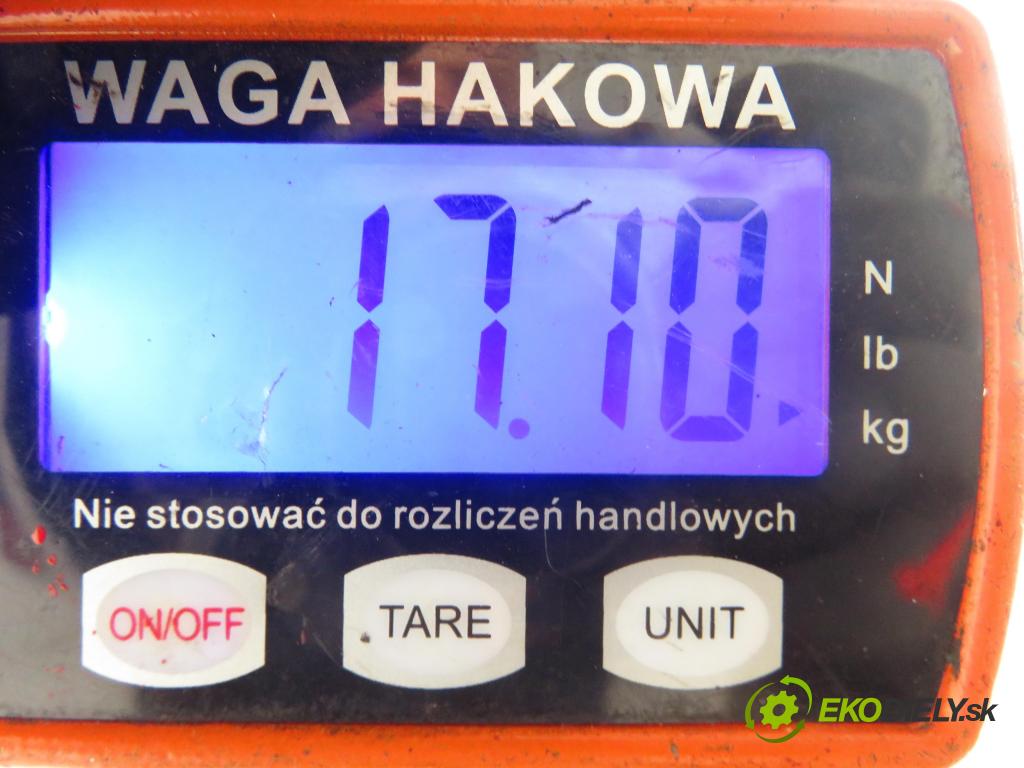 NISSAN TERRANO II (R20) TERENOWY 1995 91,00 2.4 i 12V 4WD 124 - KA24E 2389,00 POTRUBÍ:
