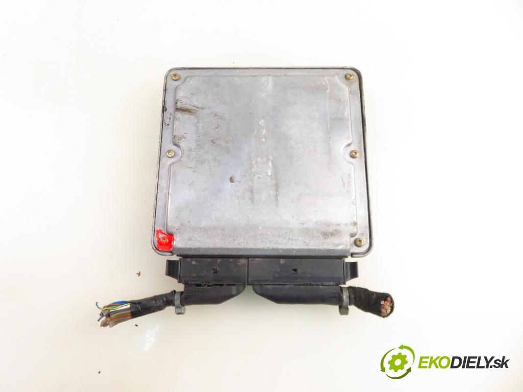 VW GOLF IV (1J1) HB 2002 81,00 1.6 FSI - BAD 1598,00 Riadiaca jednotka Motor 036906013D ; 0261S01004
