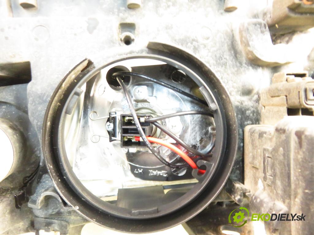 RENAULT LAGUNA II (BG0/1_) LIFTBACK 2001 88,00 1.9 dCi (BG08, BG0G) - F9Q 674 1870,00 Svetlo PP