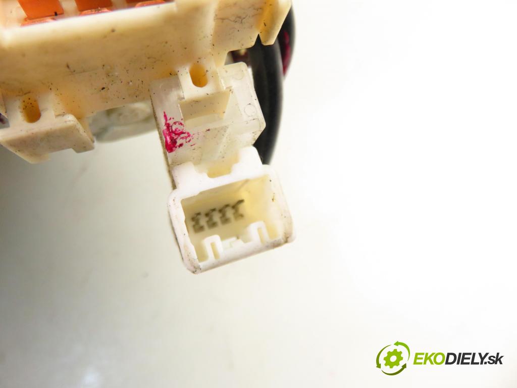 DAIHATSU CUORE VI (L251, L250_, L260_) HB 2005 43,00 1 - EJ-VE 989,00 spinačka 381093 (Spínacia skrinka)