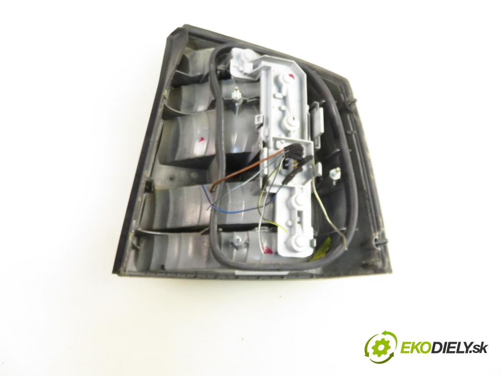OPEL VECTRA C GTS (Z02) LIFTBACK 2003 92,00 2.2 DTI 16V 125 - Y 22 DTR 2172,00 světlo levé zadní