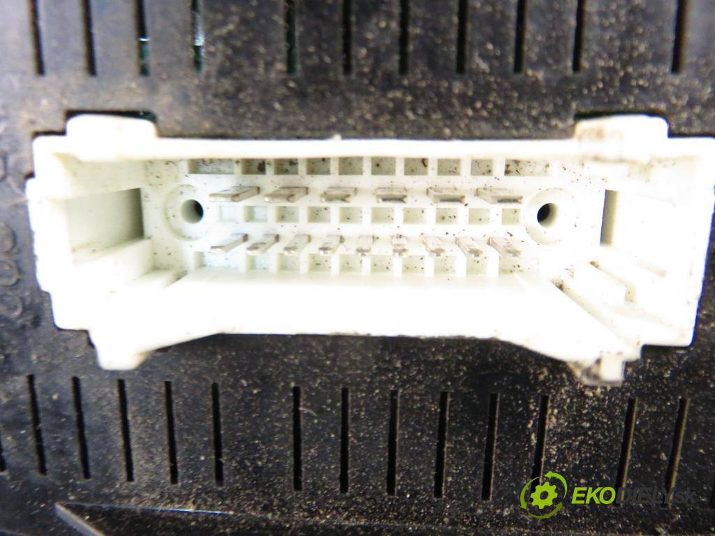 RENAULT CLIO II (BB_, CB_) HB 2002 55,00 1.2 16V (BB05, BB0W, BB11, BB27, BB2T, BB2U, BB2V, 1149,00 MODUL BSI P8200311988