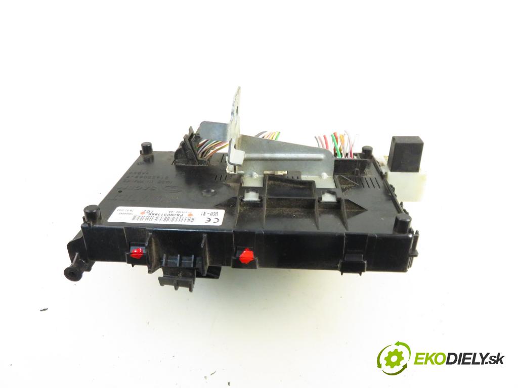 RENAULT CLIO II (BB_, CB_) HB 2002 55,00 1.2 16V (BB05, BB0W, BB11, BB27, BB2T, BB2U, BB2V, 1149,00 MODUL BSI P8200311988