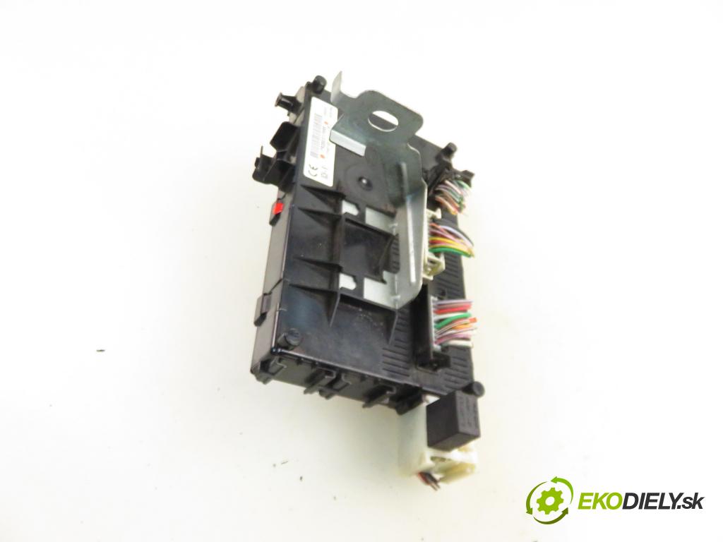 RENAULT CLIO II (BB_, CB_) HB 2002 55,00 1.2 16V (BB05, BB0W, BB11, BB27, BB2T, BB2U, BB2V, 1149,00 MODUL BSI P8200311988