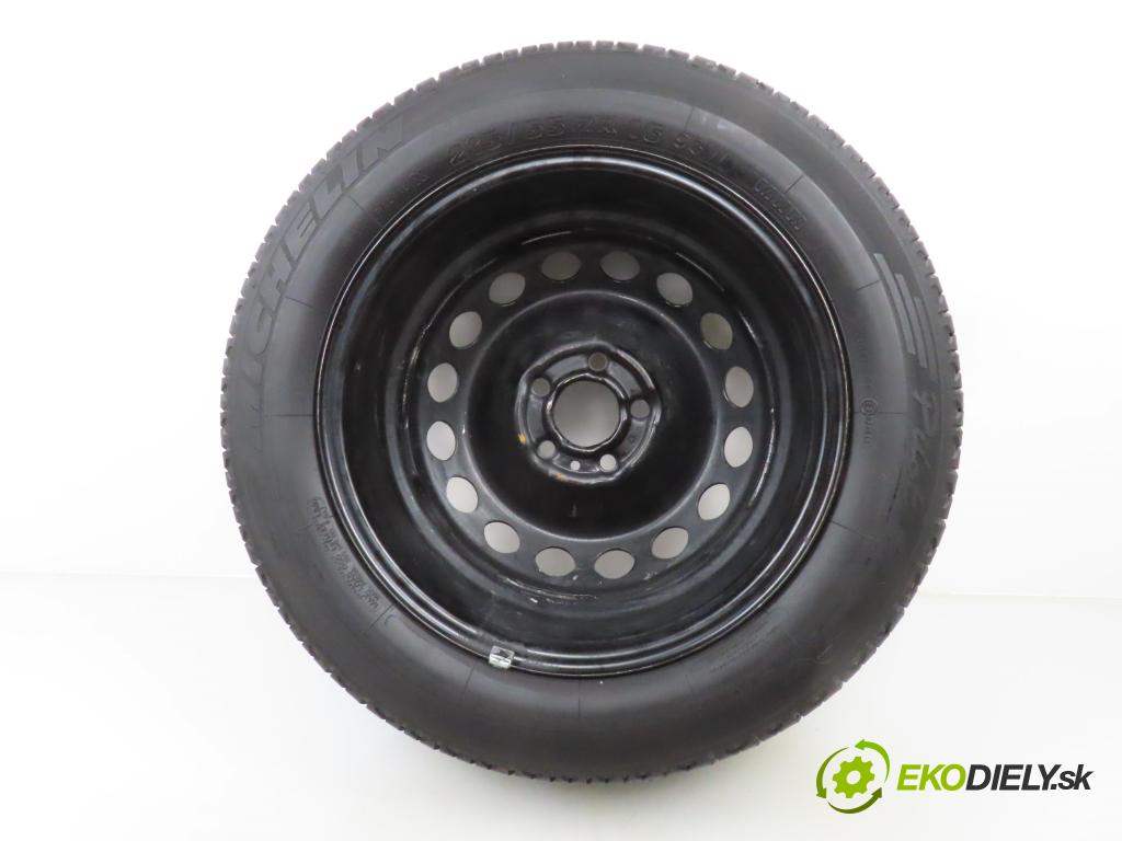 VOLVO   1998    řemenice dojezdové 