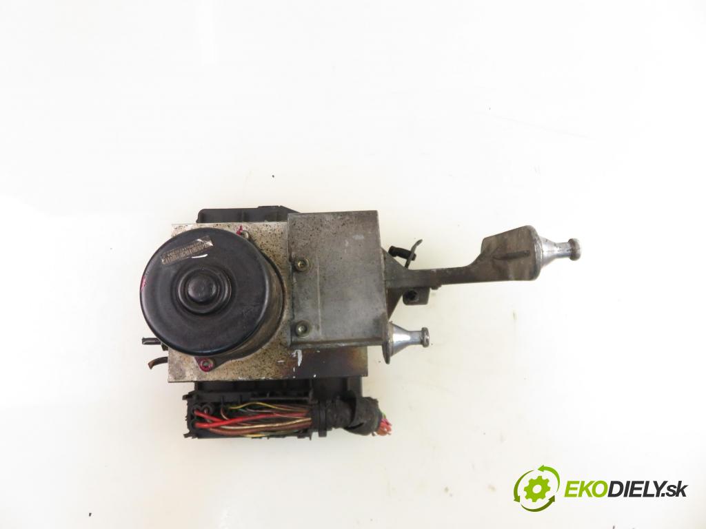 MERCEDES-BENZ KLASA C (W203) SEDAN 2001 85,00 C 200 CDI 116 - OM 611.962 2148,00 Pumpa ABS 2035451632 ; 10094715133 ; 0044310512 (Pumpa ABS)