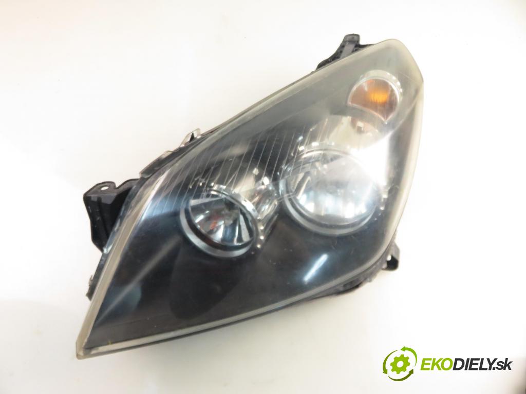 OPEL ASTRA H Kombi (A04) KOMBI 2006 74,00 1.7 CDTI - Z 17 DTH 1686,00 Svetlo LP 1EG270370
