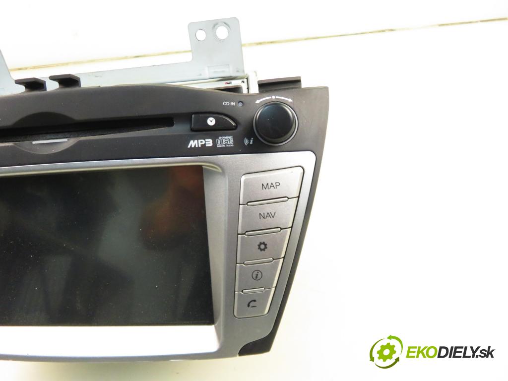 HYUNDAI ix35 (LM, EL, ELH) SUV 2011 135,00 2.0 CRDi 4WD 184 - D4HA 1995,00 RADIO CD 965602Y500TAN