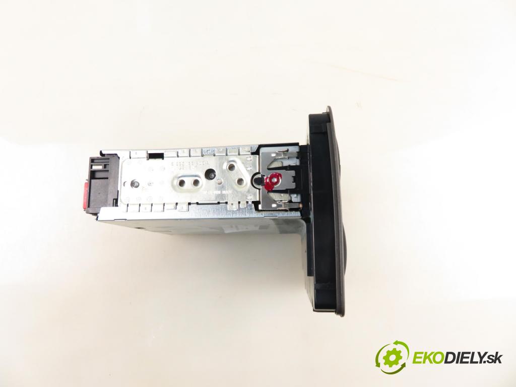 FIAT PANDA (169_) HB 2004 44,00 1.2 60 - 188 A4.000 1242,00 RADIO 7643385316