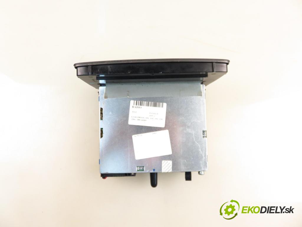 FIAT PANDA (169_) HB 2004 44,00 1.2 60 - 188 A4.000 1242,00 RADIO 7643385316