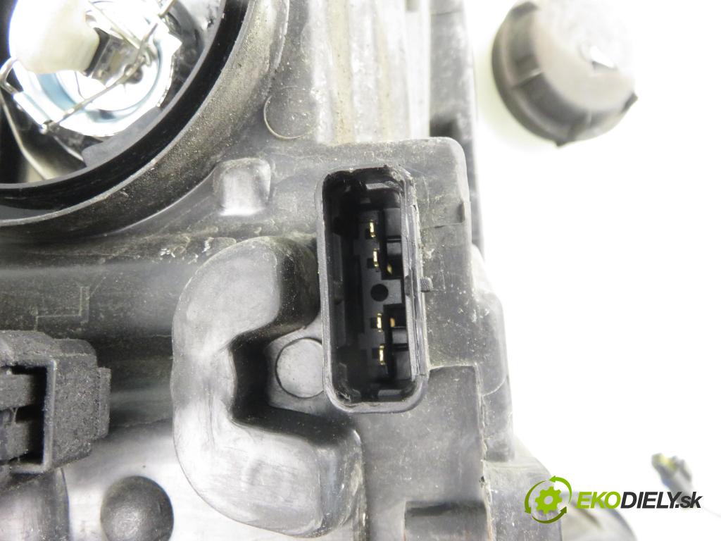 RENAULT LAGUNA II (BG0/1_) LIFTBACK 2001 88,00 1.9 dCi (BG08, BG0G) - F9Q 674 1870,00 Svetlo LP