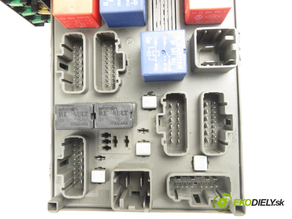 RENAULT LAGUNA II Grandtour (KG0/1_) KOMBI 2001 0,00 1.8 16V (KG0J) - F4P 774 1783,00 MODUL BSI 8200171865 ; 8200004201E ; 8200148810