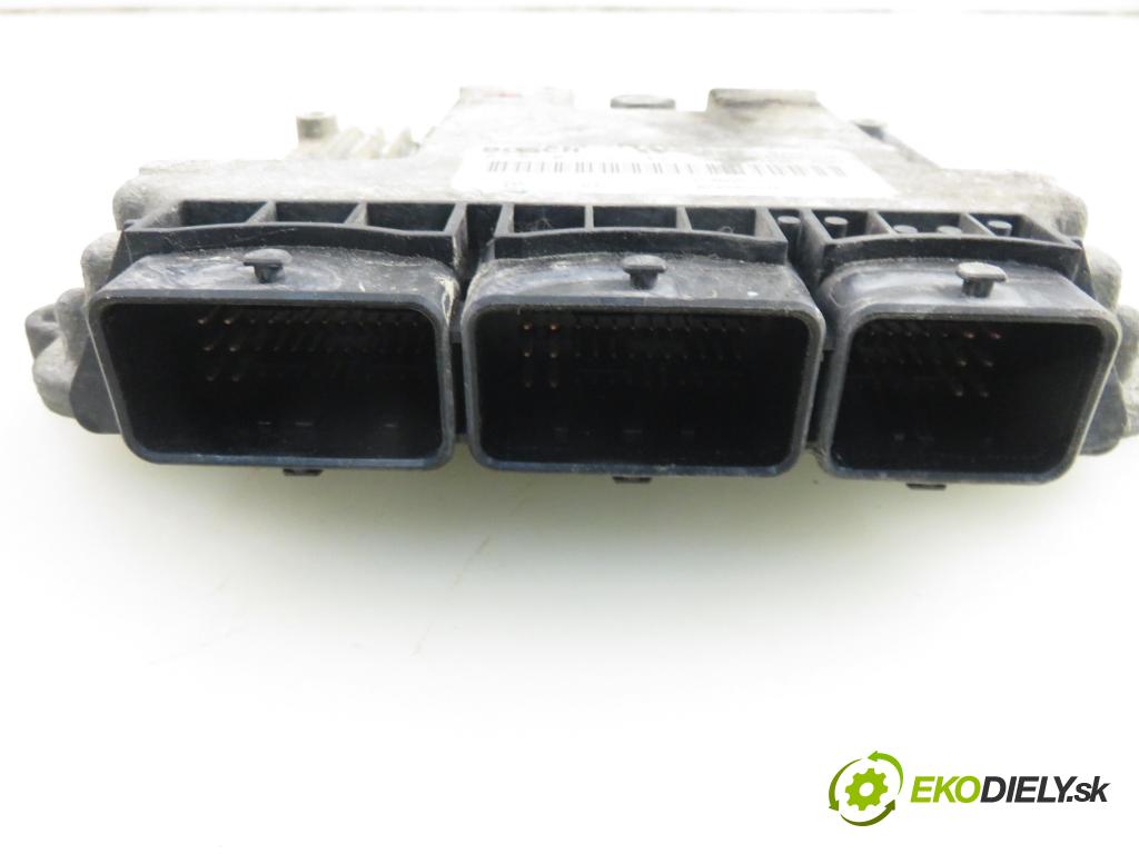 RENAULT MASTER II Skrzynia (FD) FURGON 2008 88,00 2.5 dCi 120 - G9U 650 2464,00 Riadiaca jednotka Motor 8200635663 ; 8200833387 ; 0281013364