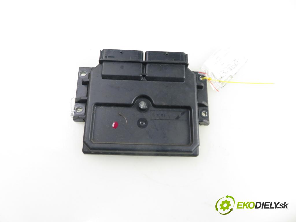 FIAT DOBLO Cargo (223_) FURGON 2005 46,00 1.9 D 63 1910,00 Riadiaca jednotka Motor 55199395 ; R04010036G ; DCU3F003
