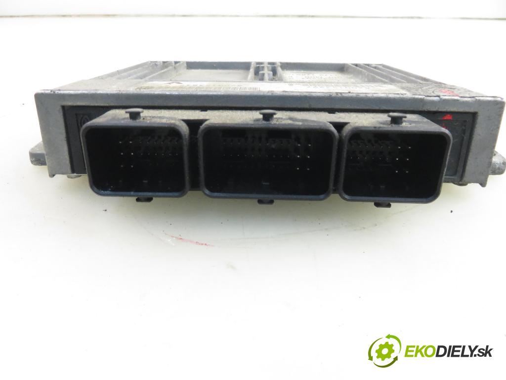 RENAULT LAGUNA II Grandtour (KG0/1_) KOMBI 2001 0,00 1.8 16V (KG0J) - F4P 774 1783,00 Riadiaca jednotka Motor 8200153837 ; 8200153997