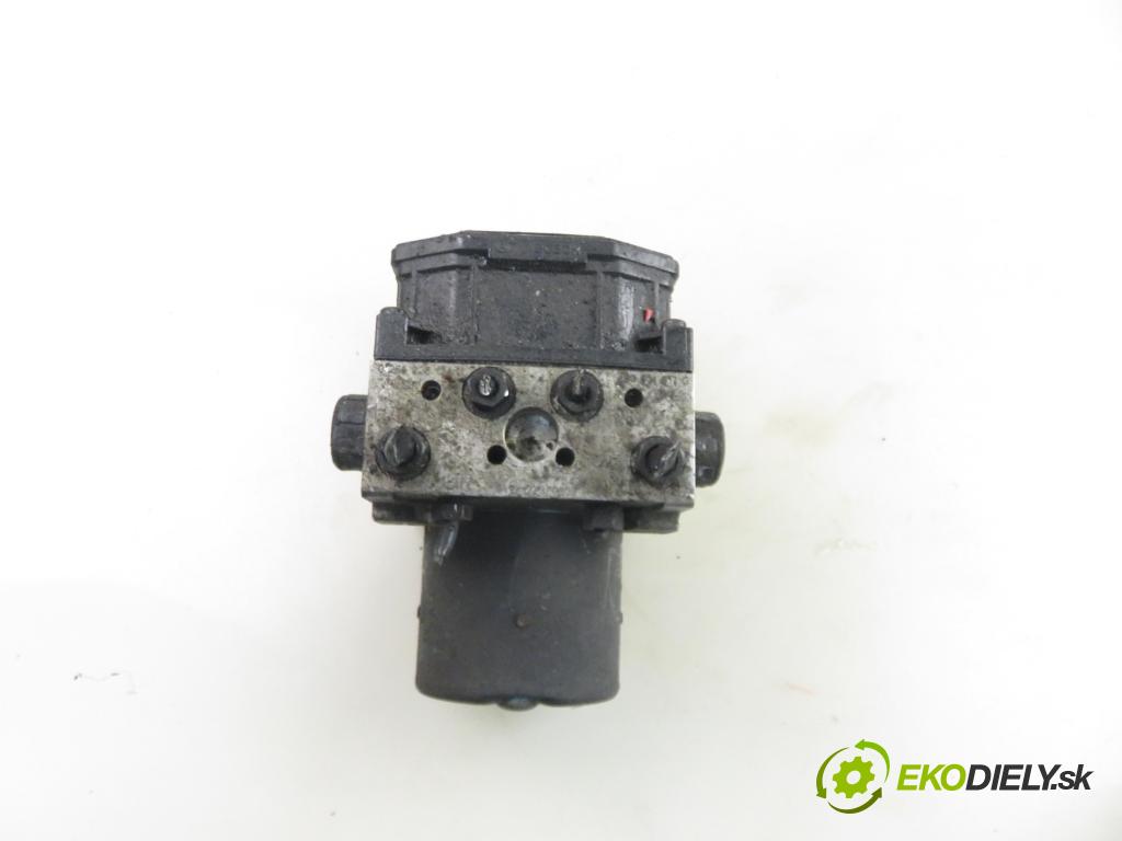 VW PASSAT B5.5 Variant (3B6) KOMBI 2003 74,00 1.9 TDI PD 101 - AVB 1896,00 Pumpa ABS 0265950055 ; 0265225124 (Pumpa ABS)