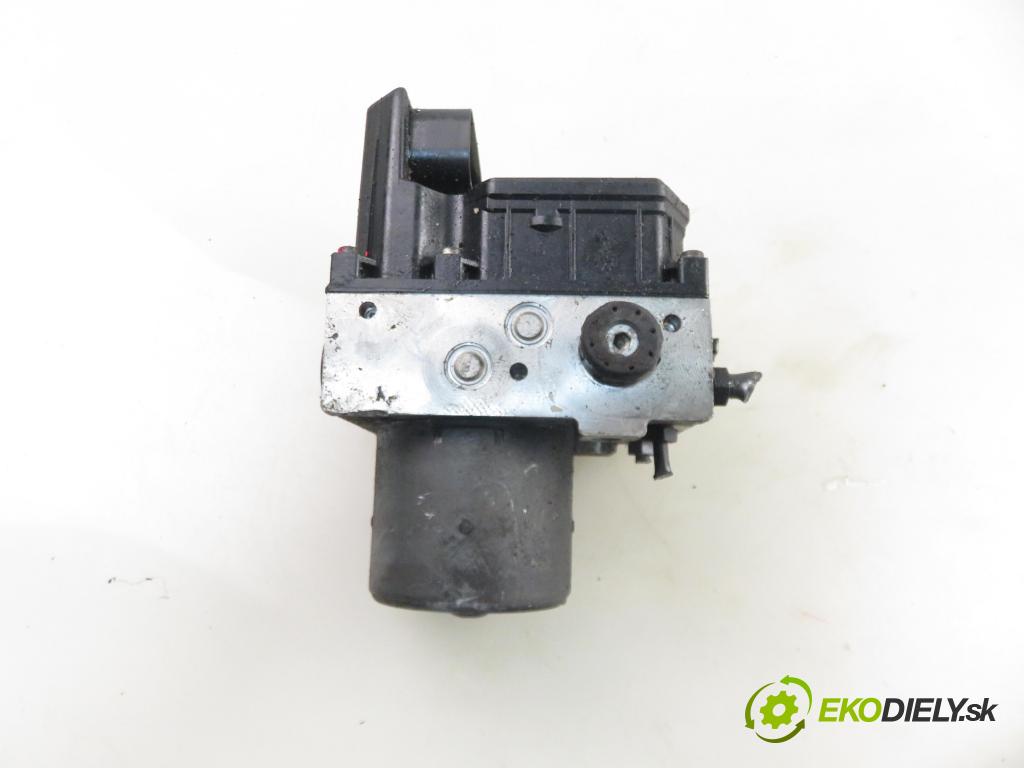 VW PASSAT B5.5 Variant (3B6) KOMBI 2003 74,00 1.9 TDI PD 101 - AVB 1896,00 Pumpa ABS 0265950055 ; 0265225124 (Pumpa ABS)
