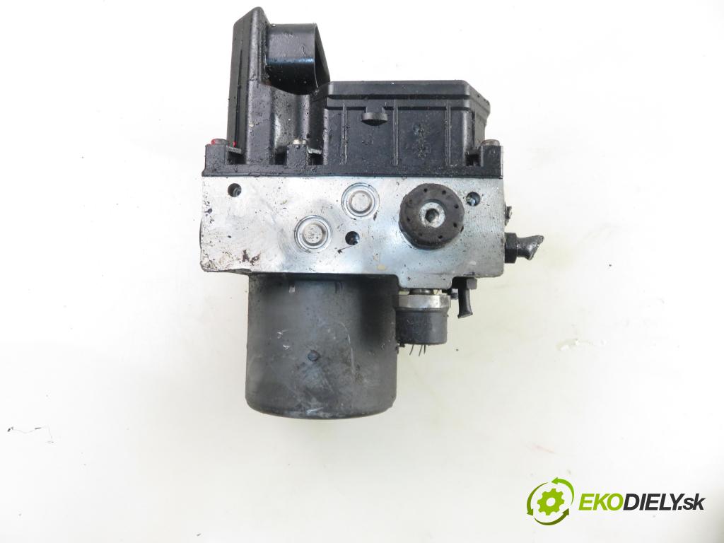 VW PASSAT B5.5 Variant (3B6) KOMBI 2003 74,00 1.9 TDI PD 101 - AVB 1896,00 Pumpa ABS 0265950055 ; 0265225124 (Pumpa ABS)