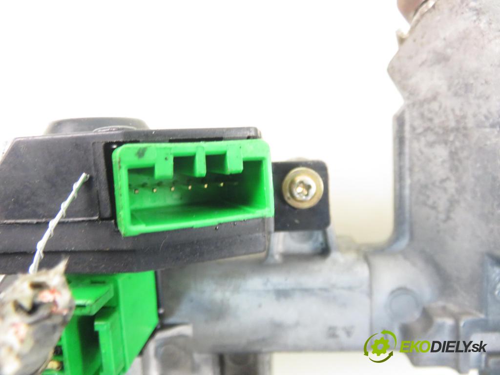 HONDA CIVIC VII Hatchback (EU, EP, EV) HB 2003 81,00 1.6 i - D16V1 1590,00 spinačka MLBHIS5 (Spínacia skrinka)