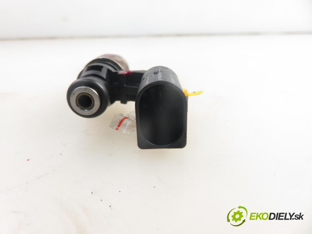 VW GOLF IV (1J1) HB 2002 81,00 1.6 FSI - BAD 1598,00 vstrekovač 036906036 ; 0261500005 (Vstrekovač paliva)