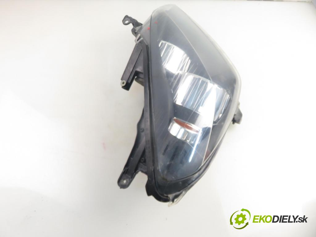 OPEL ASTRA H GTC (L08) HB 2005 66,00 1.3 CDTI 90 - Z 13 DTH 1248,00 Svetlo PP 1EG27037022