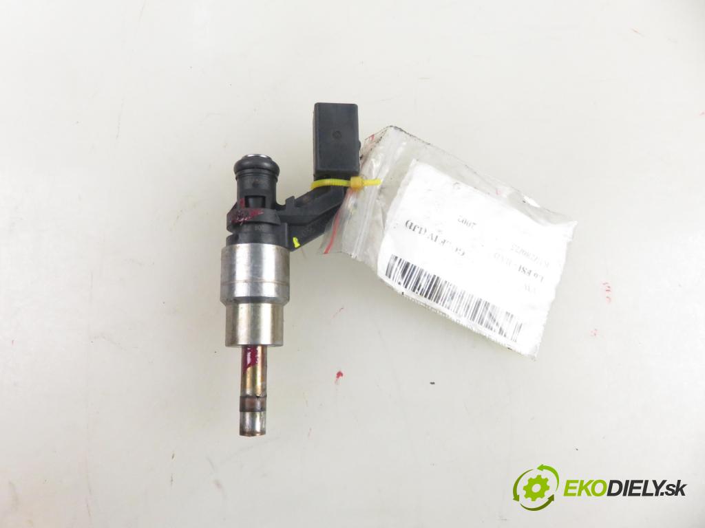 VW GOLF IV (1J1) HB 2002 81,00 1.6 FSI - BAD 1598,00 vstrekovač 036906036 ; 0261500005 (Vstrekovač paliva)