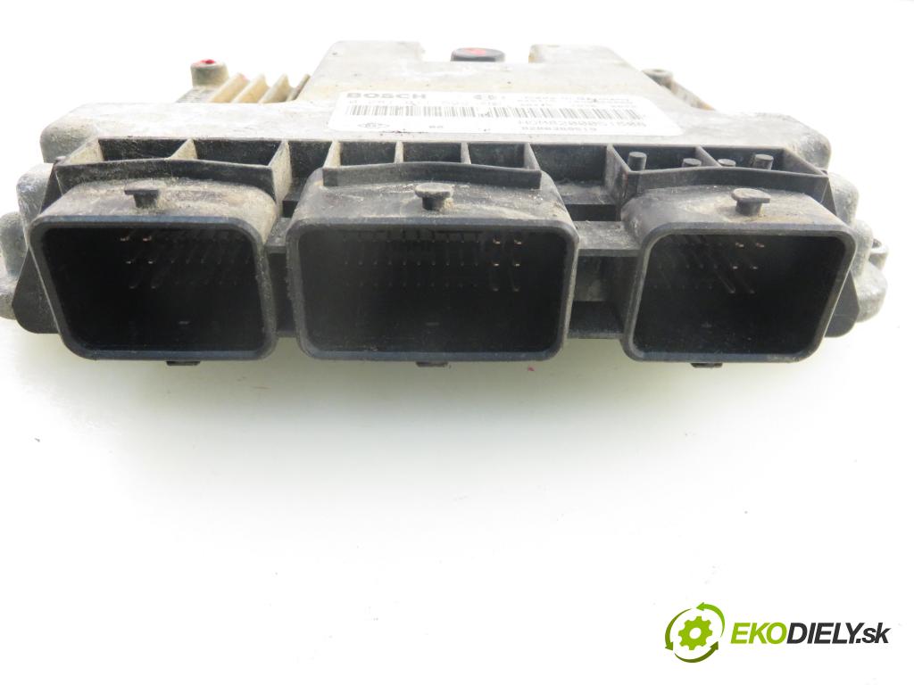 RENAULT TRAFIC II Autobus (JL) BUS 2004 74,00 1.9 dCI 100 (JL0C) - F9Q 760 1870,00 Riadiaca jednotka Motor 0281011529 ; 8200389519