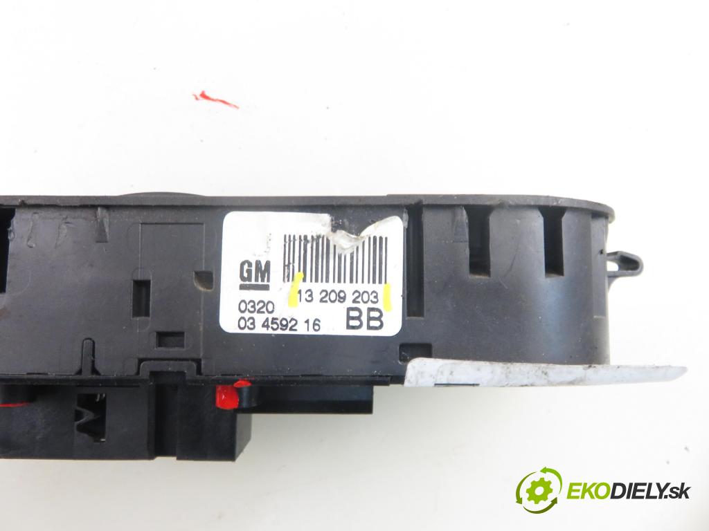 OPEL ZAFIRA B (A05) MINIVAN 2006 74,00 1.9 CDTI 8V 101 - Z 19 DTL 1910,00 Panel ovládaní oken 13209203