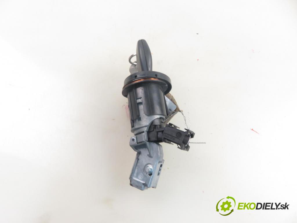 RENAULT MASTER III Platforma / podwozie (EV, HV, UV) KABINA/PLATFORMA 2012 107,00 2.3 dCi 145 FWD (EV0E, EV0F, HV0E, HV0F, UV0E, UV0 2298,00 spinačka 281133492 ; 8200405701 (Spínacia skrinka)