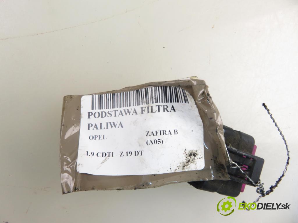 OPEL ZAFIRA B (A05) MINIVAN 2006 88,00 1.9 CDTI 8V 120 - Z 19 DT 1910,00 Obal filtra paliva 13204107