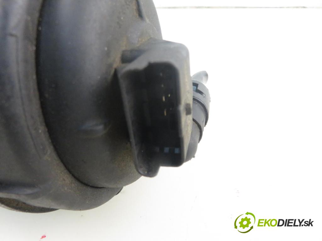 OPEL ZAFIRA B (A05) MINIVAN 2006 88,00 1.9 CDTI 8V 120 - Z 19 DT 1910,00 Obal filtra paliva 13204107