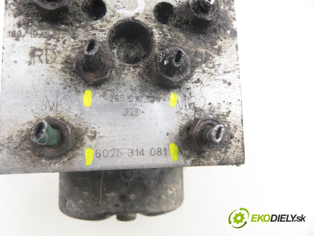RENAULT ESPACE III (JE0_) MINIVAN 2001 0,00 2.2 dCi (JE0K) - G9T 710 2188,00 pumpa ABS 0273004406 ; 6025314081 ; 0265216726 (Pumpy brzdové)