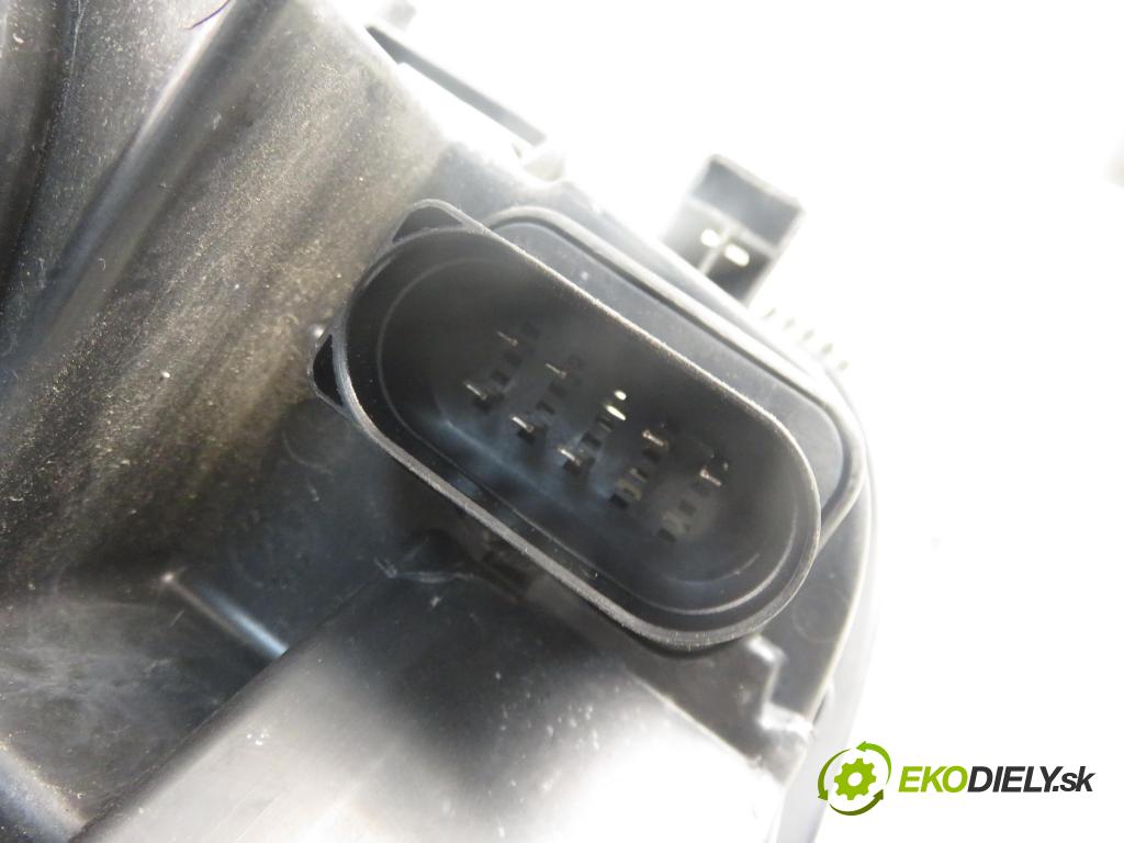 FORD FOCUS C-MAX (DM2) MINIVAN 2005 74,00 1.6 - HWDA 1596,00 Svetlo LP 3M5113006AH
