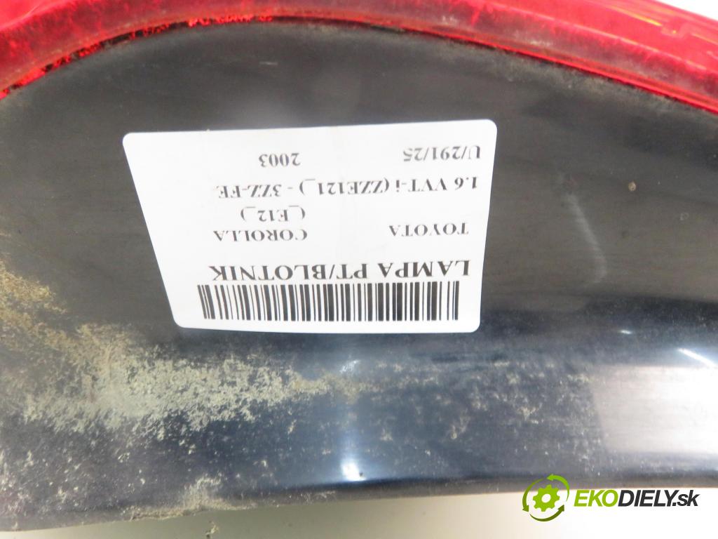 TOYOTA COROLLA (_E12_) HB 2003 81,00 1.6 VVT-i (ZZE121_) - 3ZZ-FE 1598,00 Svetlo pravé zadné