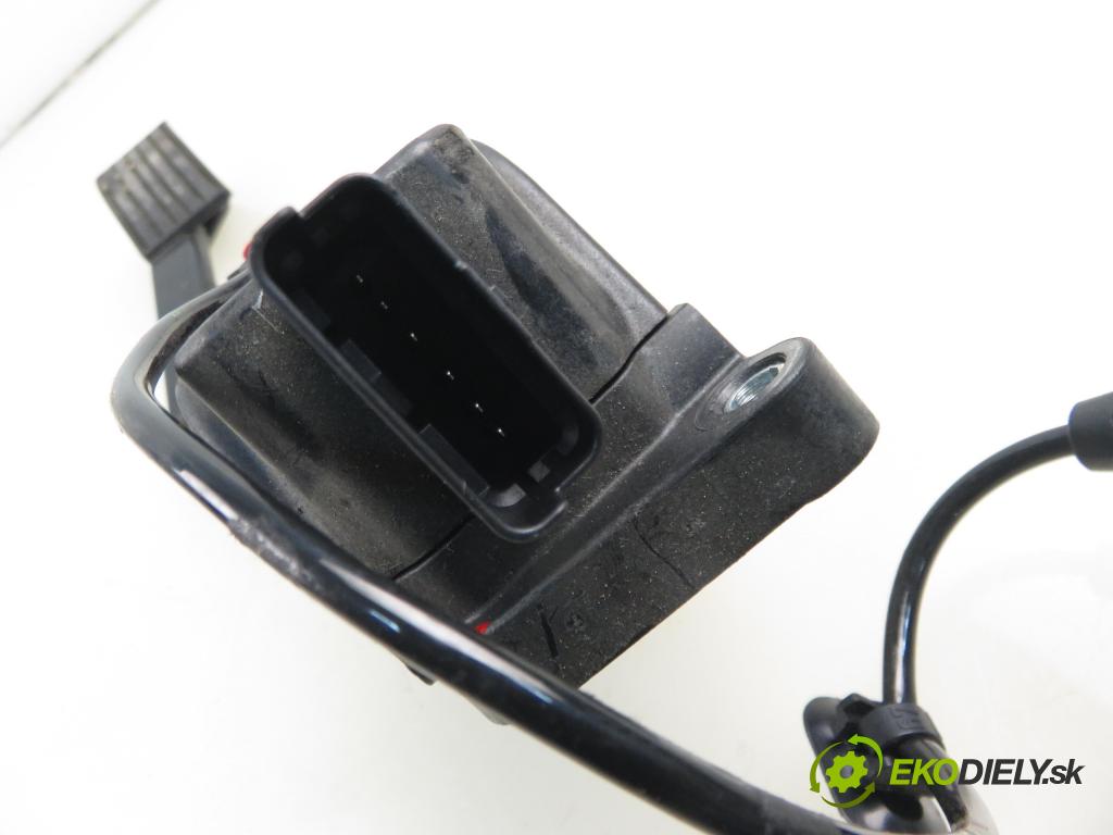 CITROEN C5 III Break (RW_) KOMBI 2009 100,00 2.0 HDi - RHR (DW10BTED4) 1997,00 potenciometr plynového pedálu 9685216080 ; 0028755125 (Pedály)
