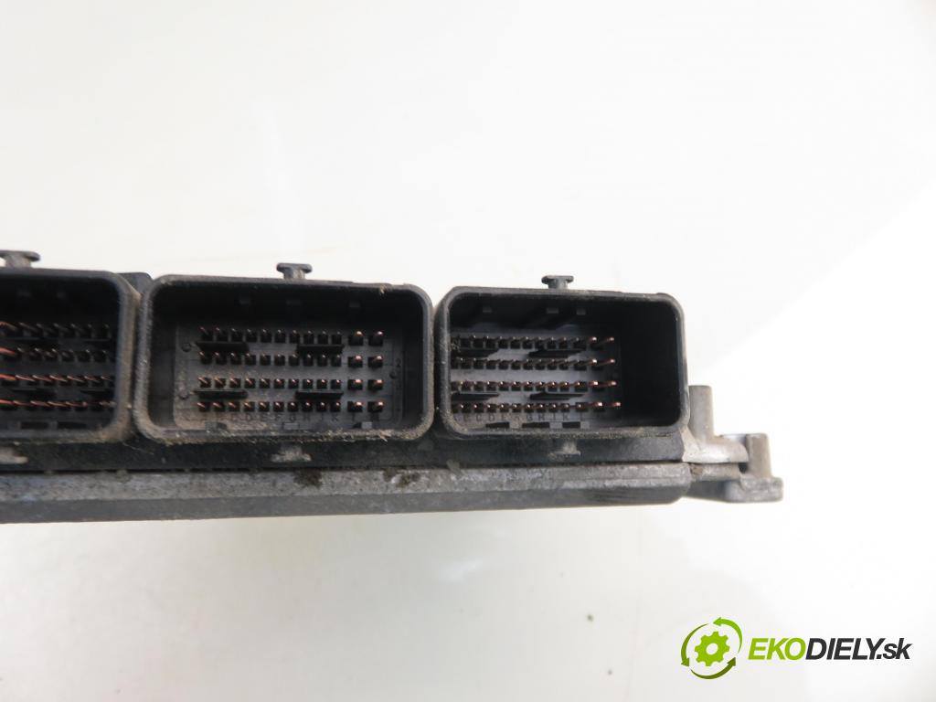 OPEL VIVARO A Autobus (X83) BUS 2003 60,00 1.9 DCI 80 - F9Q 762 1870,00 Riadiaca jednotka Motor 0281010633