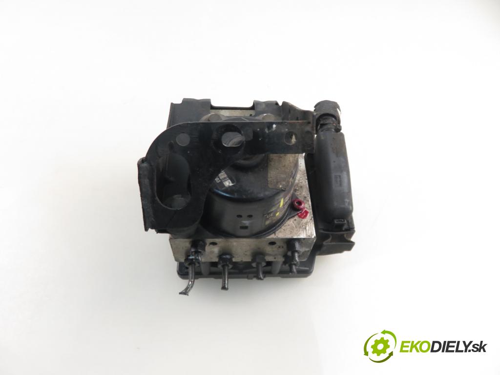 SEAT ALHAMBRA (7V8, 7V9) MINIVAN 2001 85,00 1.9 TDI PD 115 - AUY 1896,00 Pumpa ABS 7M3907379B ; 10094703093 ; 7M3614111 (Pumpa ABS)