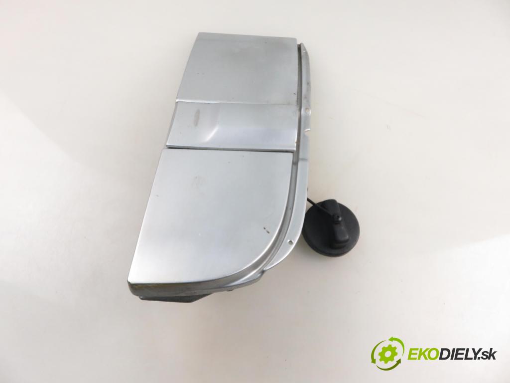 MERCEDES-BENZ VITO / MIXTO Skrzynia (W639) FURGON 2004 110,00 115 CDI 150 - OM 646.982 2148,00 Dvierka nádrže paliva A6397540034 (Kľučka dverí ostatné)