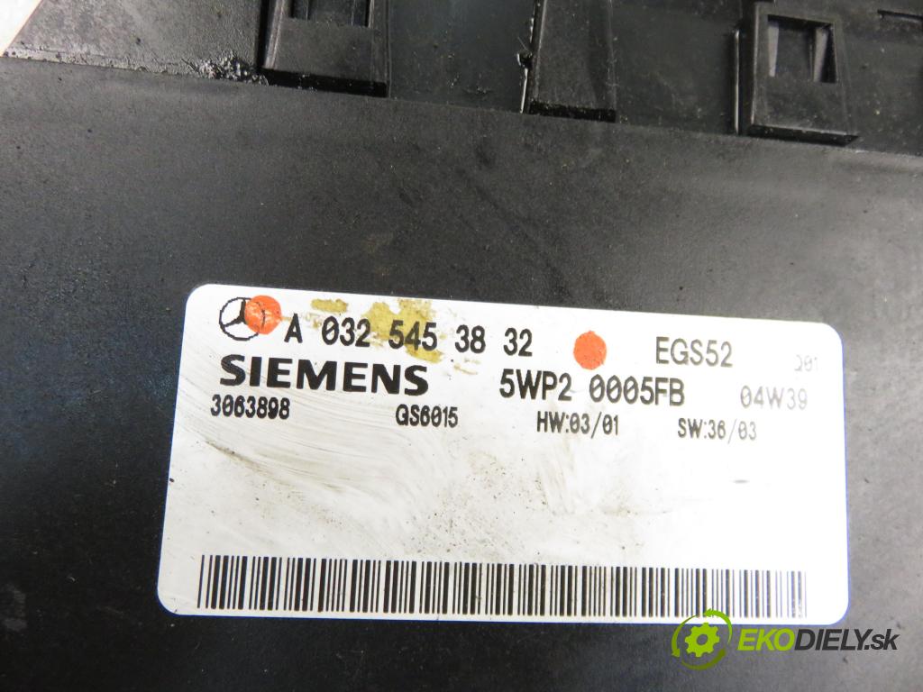 MERCEDES-BENZ VITO / MIXTO Skrzynia (W639) FURGON 2004 110,00 115 CDI 150 - OM 646.982 2148,00 Riadiaca jednotka prevodovky A0325453832