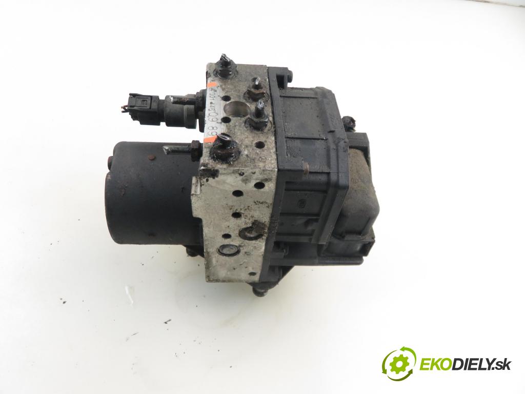 MERCEDES-BENZ VITO / MIXTO Skrzynia (W639) FURGON 2004 110,00 115 CDI 150 - OM 646.982 2148,00 Pumpa ABS 0265950159 ; A0014460989 (Pumpa ABS)