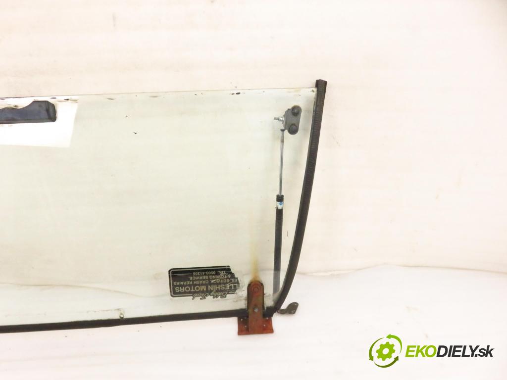 NISSAN PATROL III/1 Hardtop (K160) TERENOWY 1988 81,00 3.2 TD R6 (K160) 110 - SD33T 3246,00 Okno zadné kapota