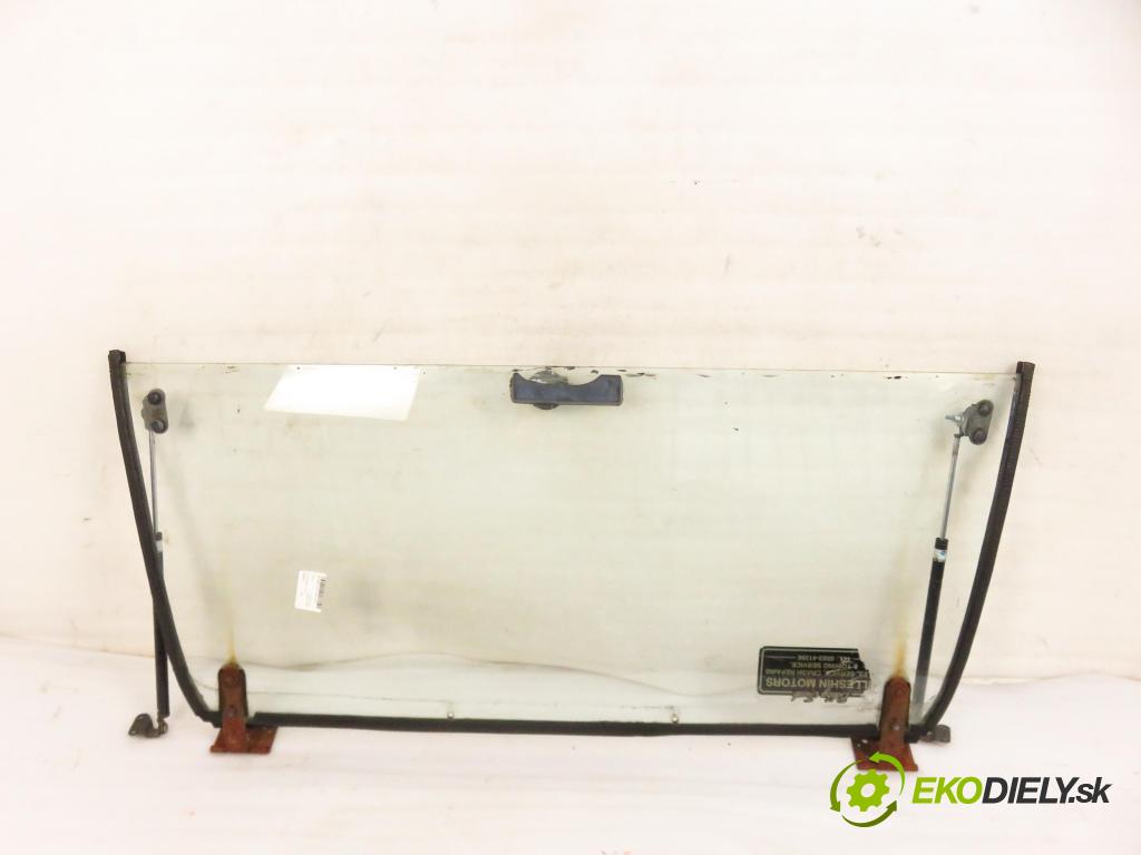 NISSAN PATROL III/1 Hardtop (K160) TERENOWY 1988 81,00 3.2 TD R6 (K160) 110 - SD33T 3246,00 Okno zadné kapota